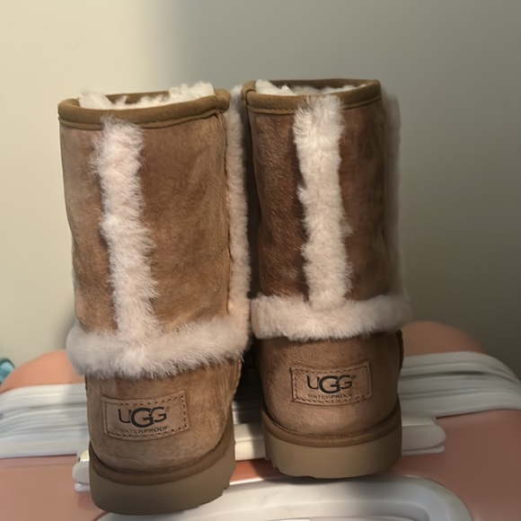 UGG HADLEY II WATERPROOF BOOTS - Picture 3 of 10